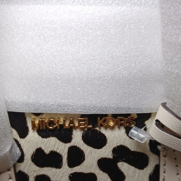 Michael Kors Cream and Black Animal Print Satchel - Picture 3 of 7